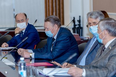 В повестке совета Законодательного Собрания 